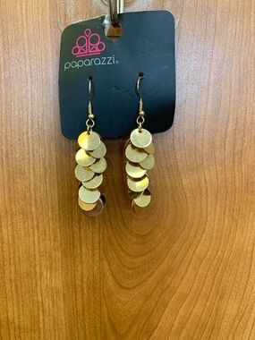 paparazzi Shimmering Gold Disc Cascade Earrings
